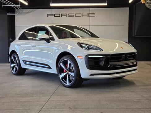Certified 2026 Porsche Macan S AWD/4WD image 27