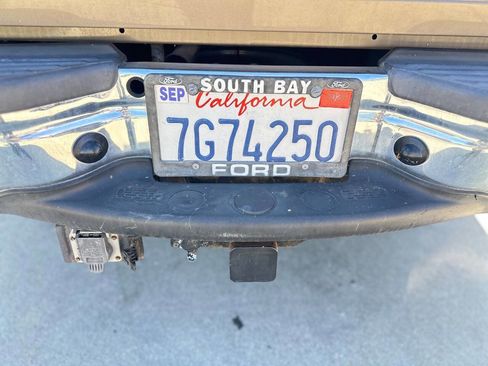 Used 2004 Ford F350 XL image 23