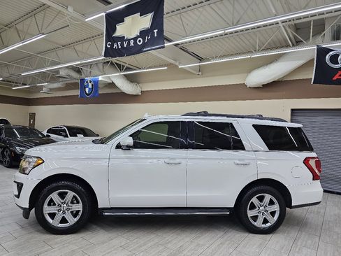 Used 2020 Ford Expedition XLT w/ Equipment Group 202A image 10