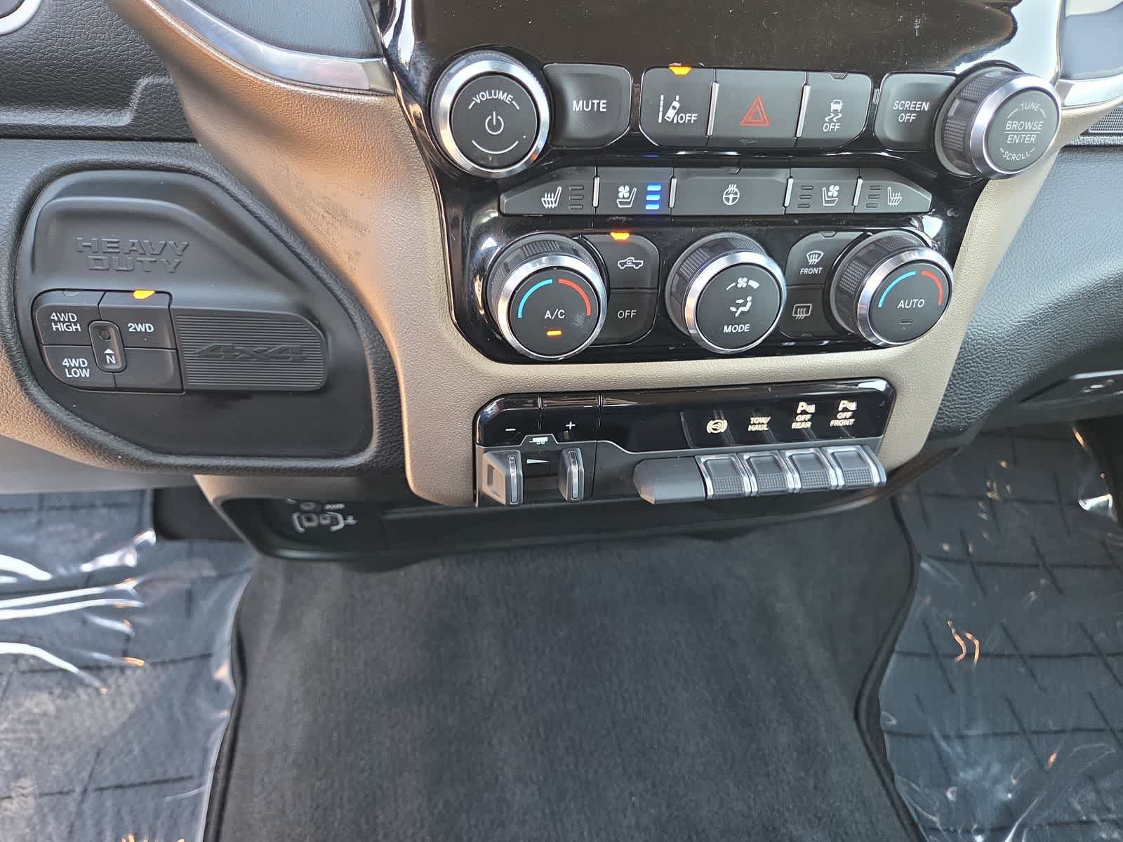 Certified 2024 RAM 2500 Laramie w/ Safety Group AWD/4WD image 25
