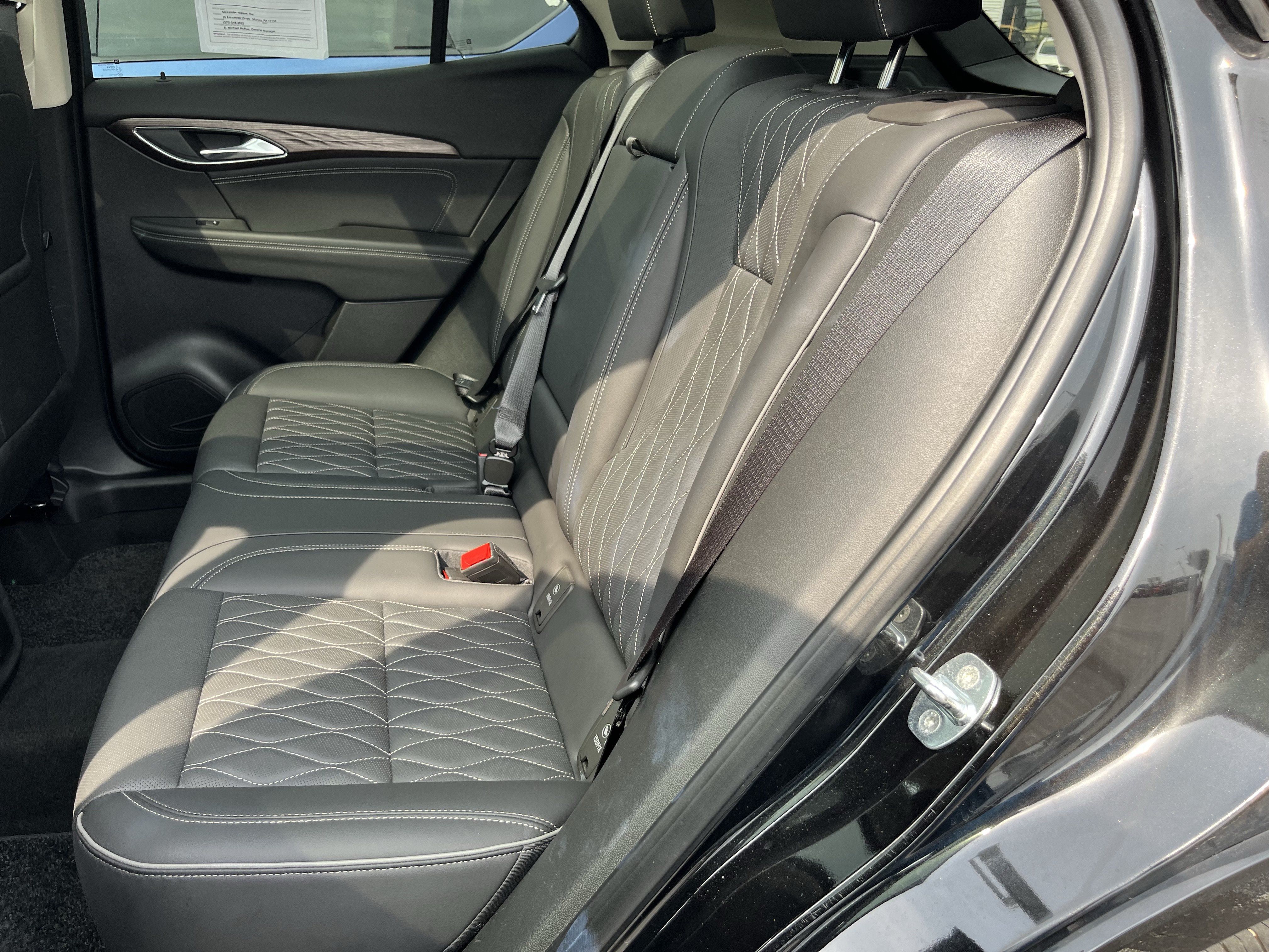 Used 2023 Buick Envision Avenir AWD/4WD image 18
