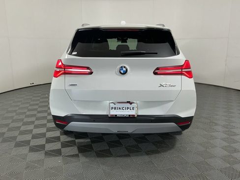 Certified 2025 BMW X3 xDrive30i w/ M Sport Package AWD/4WD image 6