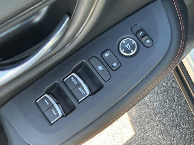 Certified 2025 Honda HR-V Sport image 11