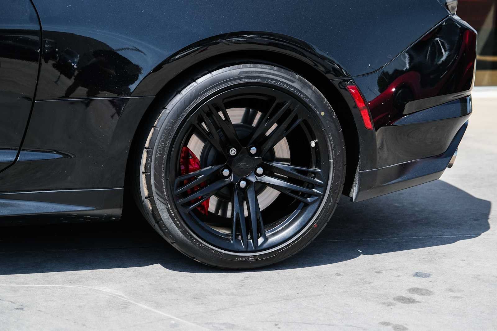 Used 2021 Chevrolet Camaro ZL1 RWD image 22
