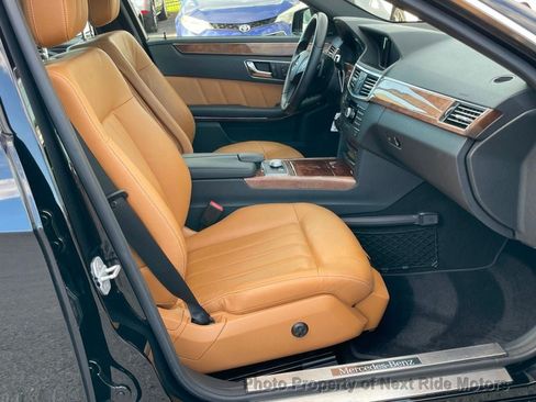 Used 2010 Mercedes-Benz E 350 4MATIC Sedan image 10