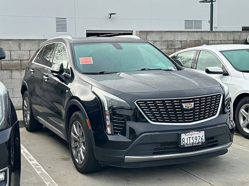 Used 2019 Cadillac XT4 Premium Luxury image 2