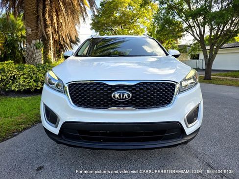 Used 2017 Kia Sorento FWD image 17