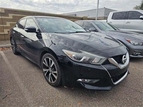 Used 2017 Nissan Maxima Platinum image 3