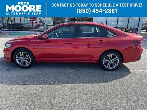 Certified 2024 Volkswagen Jetta SE w/ Panoramic Sunroof Package image 1