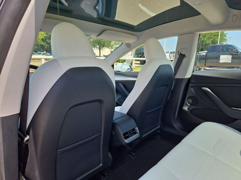 Used 2023 Tesla Model 3 Standard Range RWD image 16