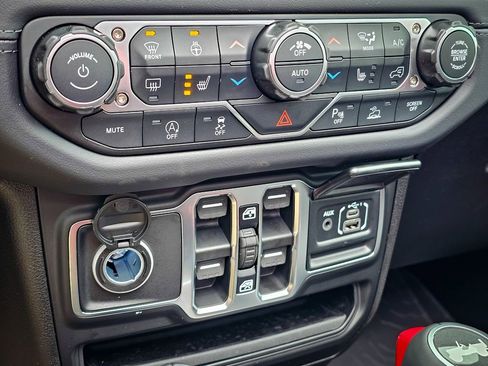 New 2026 Jeep Wrangler Sahara image 26