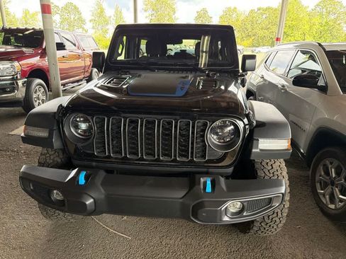 Used 2024 Jeep Wrangler Unlimited Rubicon 4xe AWD/4WD image 2