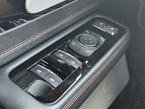 New 2026 Lincoln Aviator Black Label AWD/4WD image 27