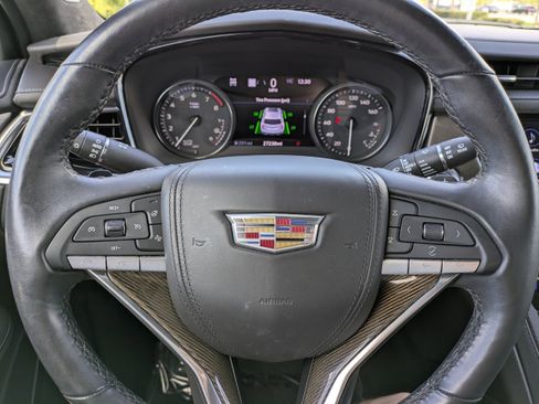 Certified 2023 Cadillac XT6 Premium Luxury w/ Platinum Package image 25