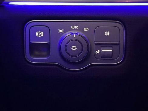 Certified 2025 Mercedes-Benz GLE 350 4MATIC image 37