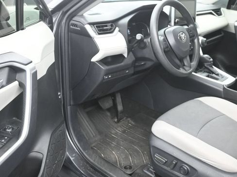 Used 2024 Toyota RAV4 XLE w/ Convenience Package FWD image 10