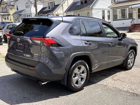 Certified 2025 Toyota RAV4 XLE w/ Convenience Package image 5