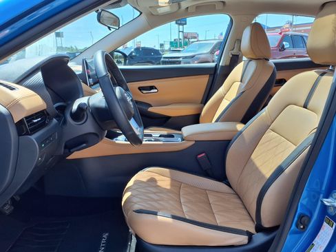 Used 2024 Nissan Sentra SV w/ SV Premium Package FWD image 22