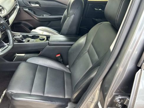 Used 2023 Nissan Rogue SV w/ SV Premium B Package AWD/4WD image 16