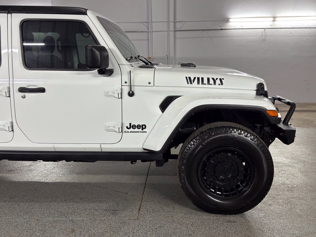 Used 2022 Jeep Gladiator Sport AWD/4WD image 4
