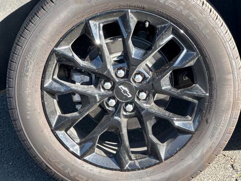 Used 2026 Chevrolet Traverse LT w/ Midnight/Sport Edition image 41