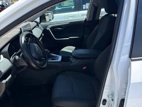 Used 2025 Toyota RAV4 XLE w/ Convenience Package AWD/4WD image 2