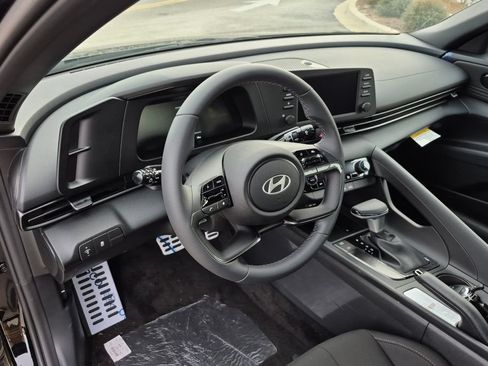 New 2026 Hyundai Elantra SEL Sport FWD image 12
