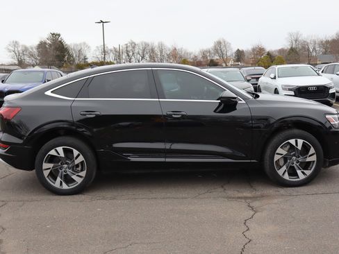 Used 2020 Audi e-tron Premium Plus image 4