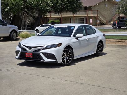 Used 2023 Toyota Camry SE