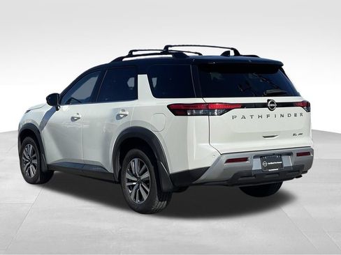Certified 2023 Nissan Pathfinder SL w/ SL Premium Package AWD/4WD image 5
