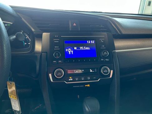 Used 2020 Honda Civic LX image 17