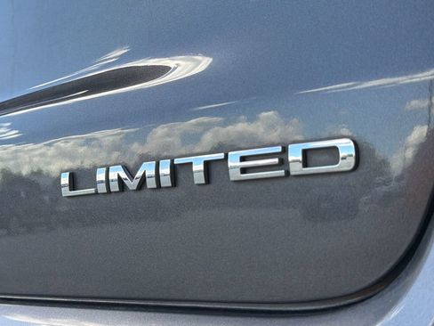 Used 2021 Jeep Compass Limited AWD/4WD image 18