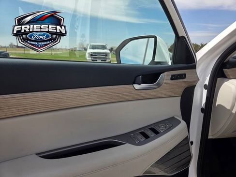 Used 2021 Hyundai Palisade Limited w/ Winter Package AWD/4WD image 9