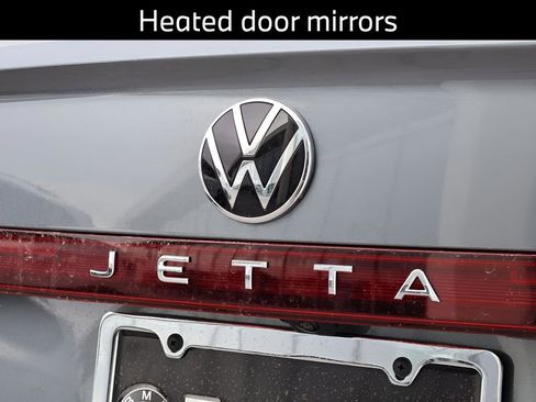 Used 2025 Volkswagen Jetta SE image 10