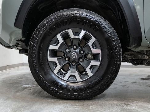 Certified 2023 Toyota Tacoma TRD Off-Road image 8