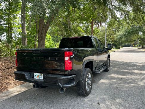 Used 2024 Chevrolet Silverado 2500 Custom w/ Custom Value Package AWD/4WD image 3