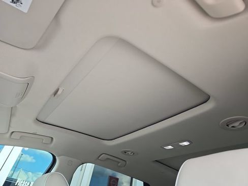 Certified 2023 Buick Enclave Avenir w/ Trailering Package, 5000 lbs. AWD/4WD image 20