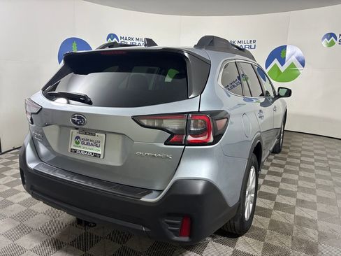 Used 2022 Subaru Outback Premium image 7