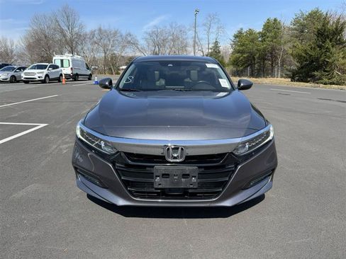 Used 2018 Honda Accord EX-L image 2