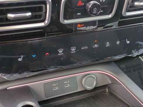 New 2026 Nissan Sentra SV w/ SV Convenience Package FWD image 24