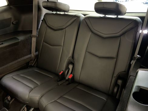 Certified 2025 Cadillac XT6 Premium Luxury image 33