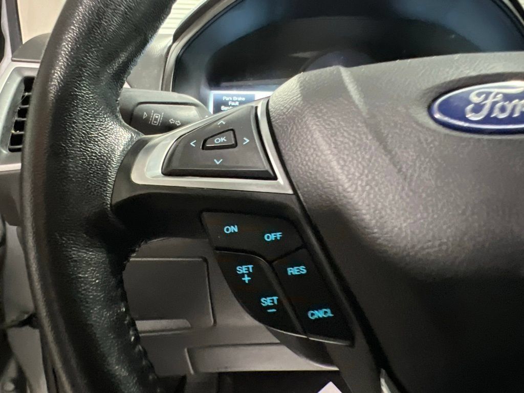 Used 2023 Ford Edge SEL AWD/4WD image 24