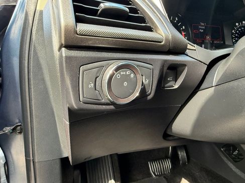 Used 2018 Ford Fusion SE image 18