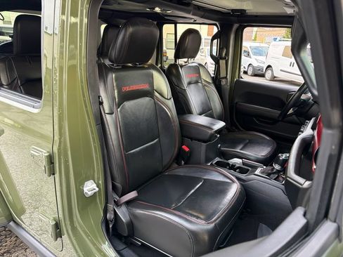 Used 2021 Jeep Wrangler Unlimited Rubicon AWD/4WD image 16