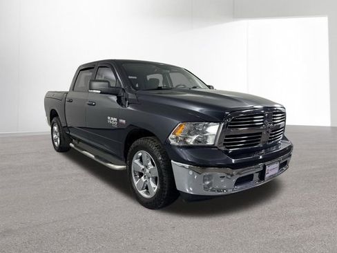 Used 2019 RAM 1500 Big Horn AWD/4WD image 3