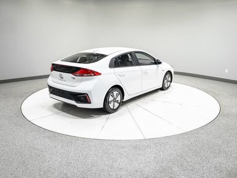 Used 2018 Hyundai Ioniq Blue FWD image 27