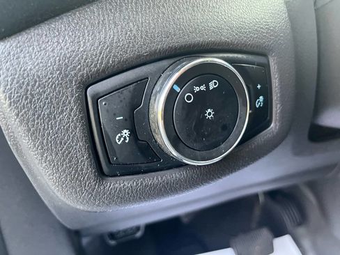 Used 2018 Ford Transit Connect XL image 16