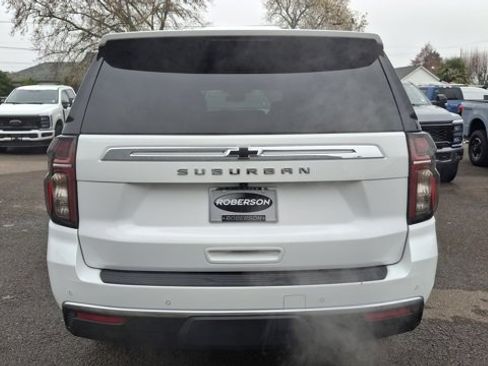 Used 2023 Chevrolet Suburban LS image 6