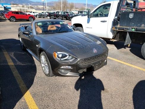 Used 2017 FIAT 124 Spider Lusso image 3