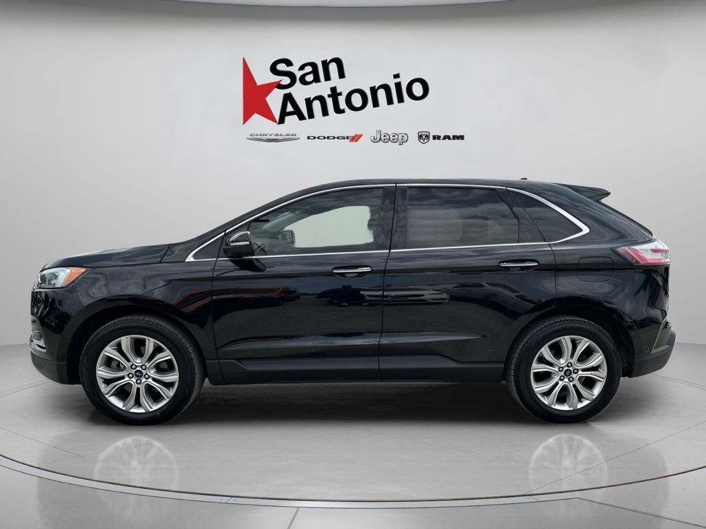 Used 2020 Ford Edge Titanium w/ Equipment Group 301A AWD/4WD image 9